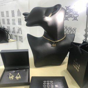 丝路&middot;纹字《般若》系列文创产品设计