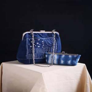 《染&middot;意》